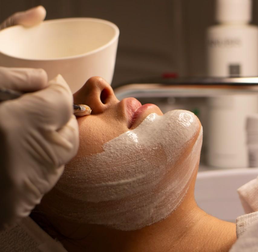 Facial cosmetics skincare